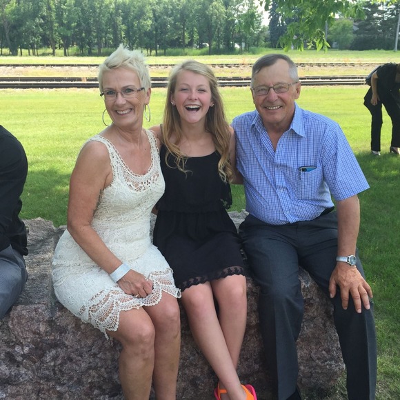 Meet your Posher, Lisa - Picture 1 of 1